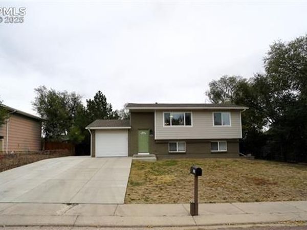 1375 Luna Drive, Fountain, CO 80817