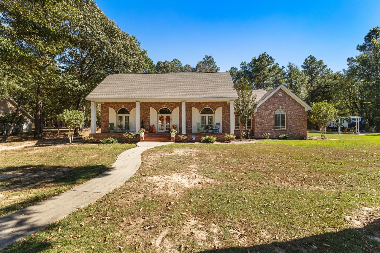 40 Wandering Oaks Ln., Hattiesburg, MS 39401 Main Photo