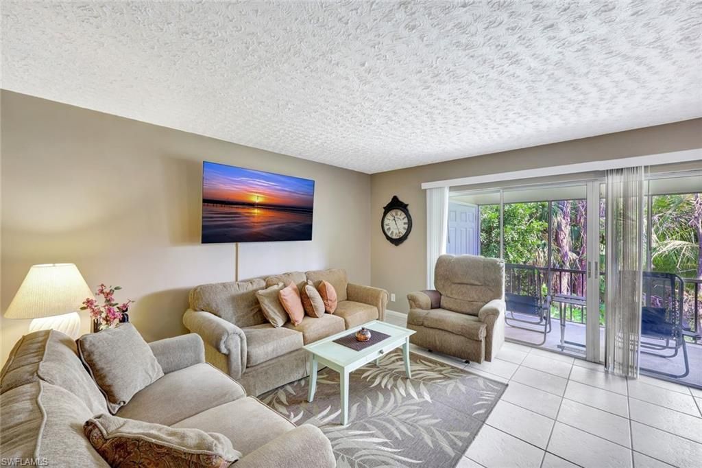15 Bob O Link Ct, Unit 15B, Naples, FL 34105 Photo