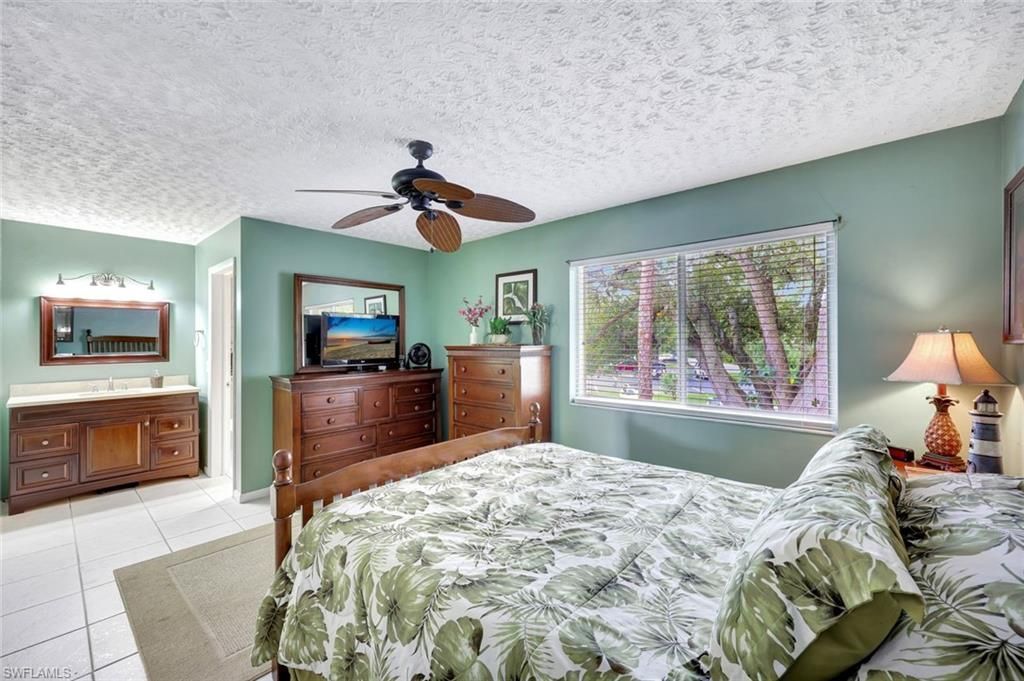 15 Bob O Link Ct, Unit 15B, Naples, FL 34105 Photo