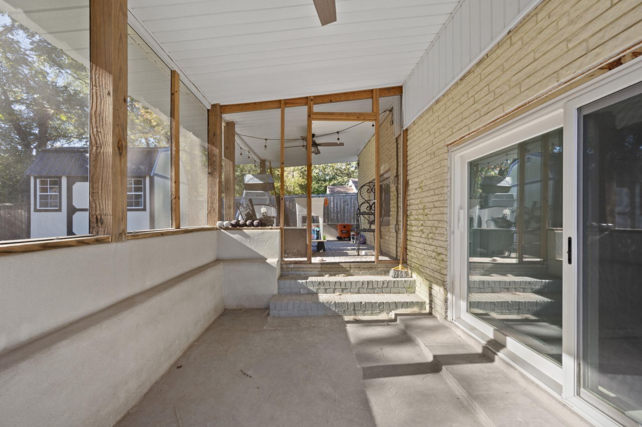 725 Shelley Road Photo 20