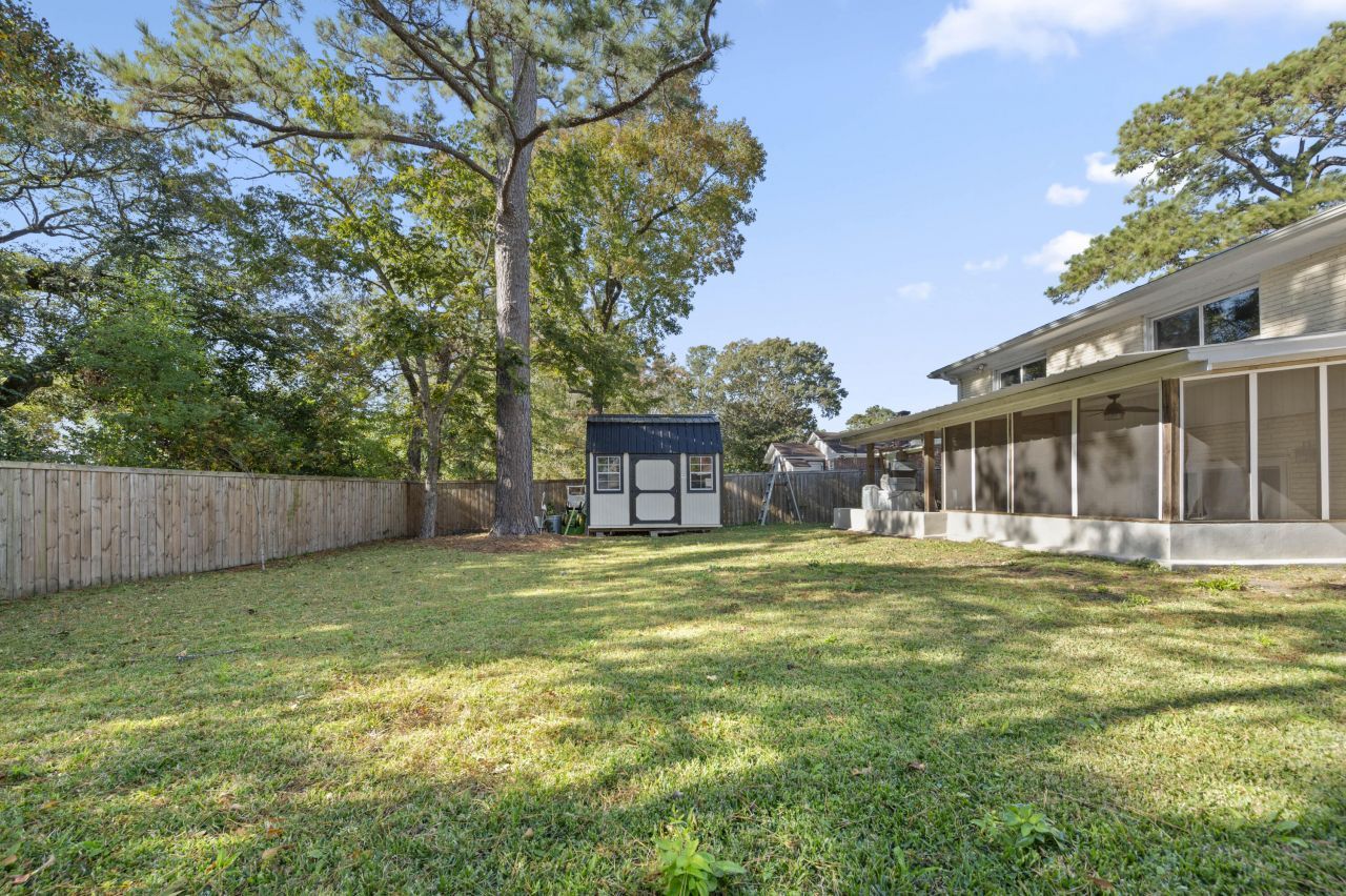 725 Shelley Road Photo 24