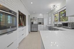 725 Shelley Road photo 4