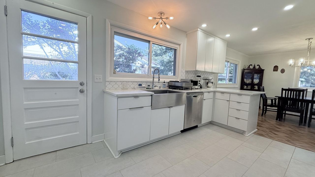 725 Shelley Road Photo 6