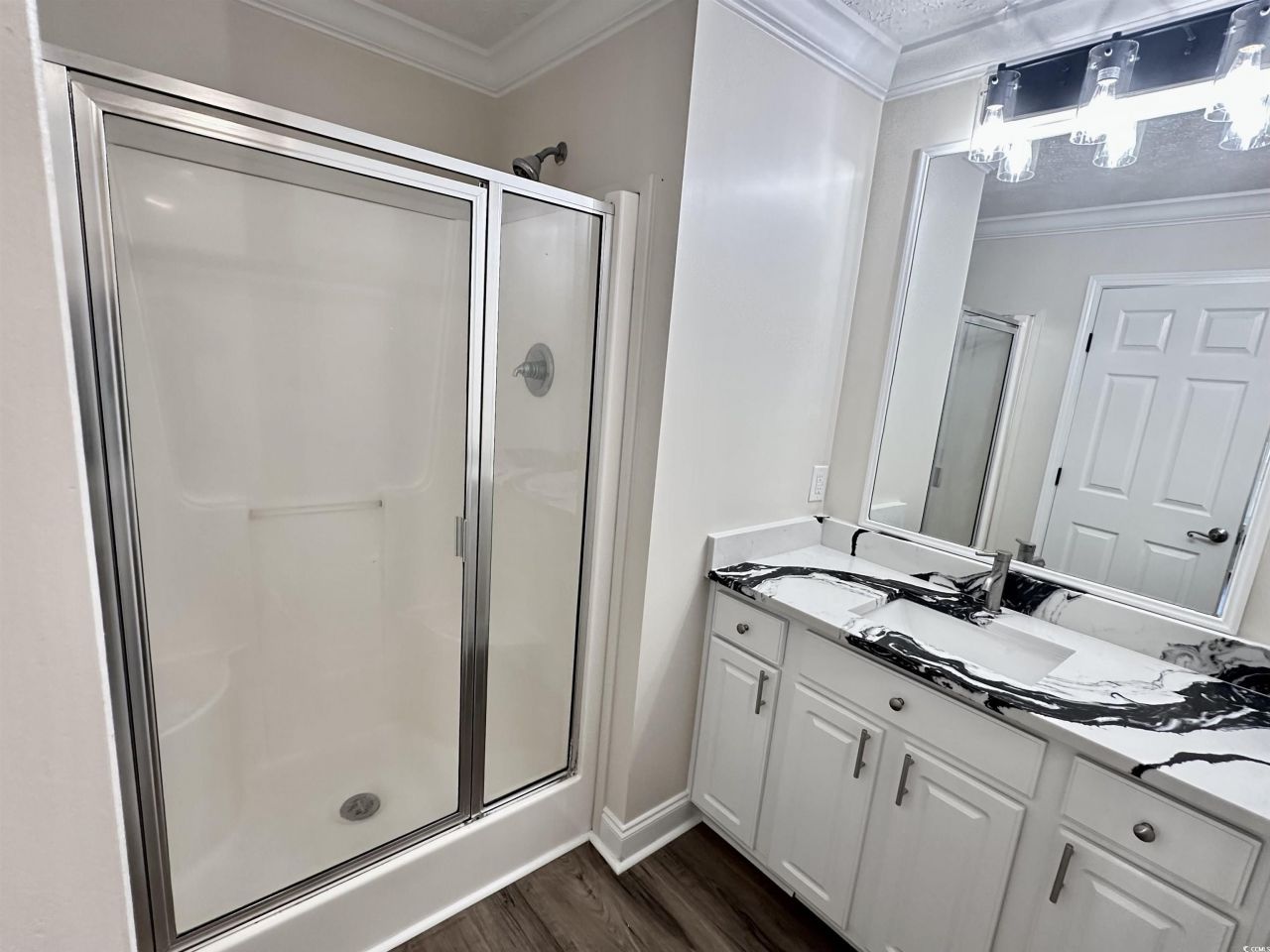 2432 Farmwood Circle Photo 10