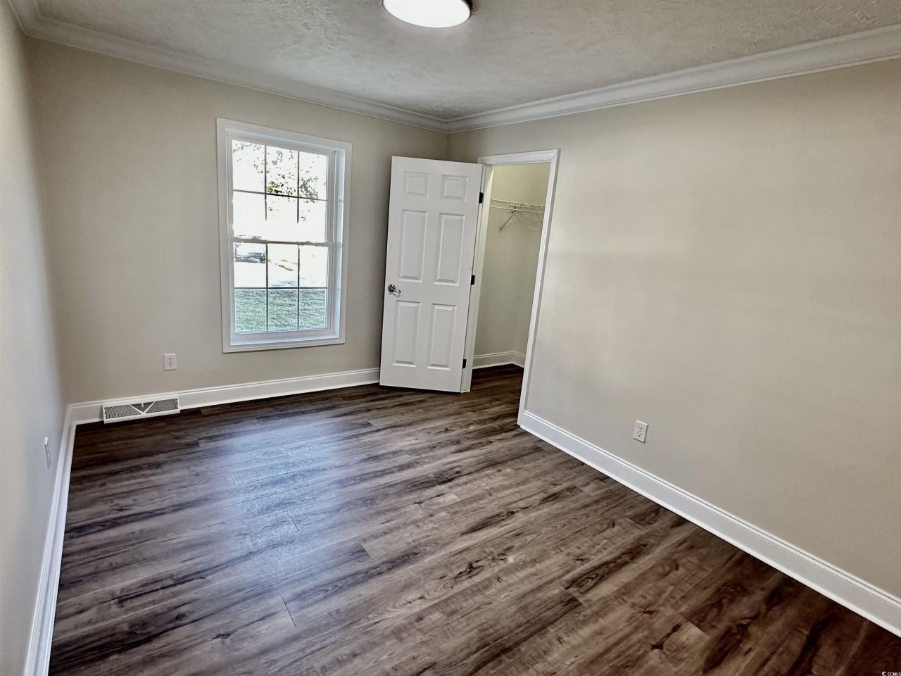 2432 Farmwood Circle Photo 12