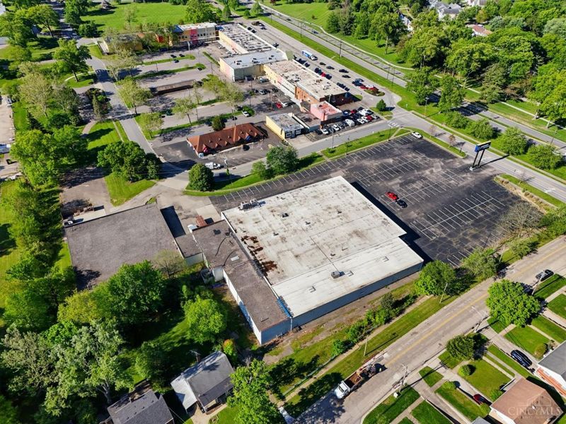 50 Eswin Street, Greenhills, OH 45218 Photo 5