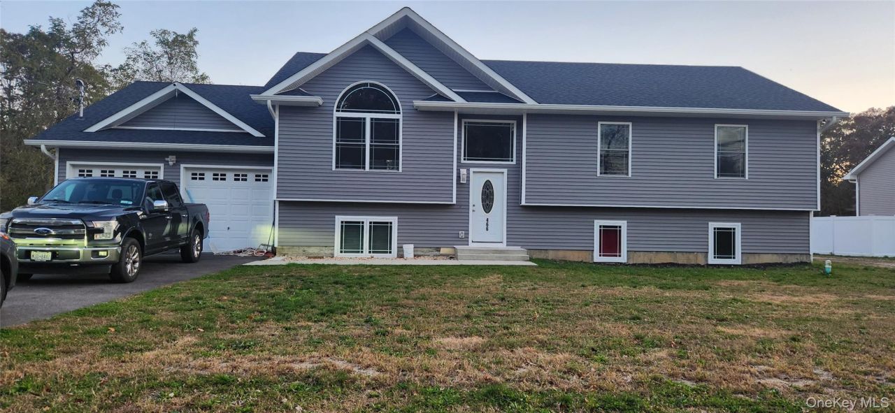 466 Granny Road, Medford, NY 11763 Main Photo
