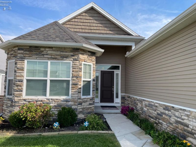 7822 Honey Crisp Ct, Toledo, OH 43528 Photo 3