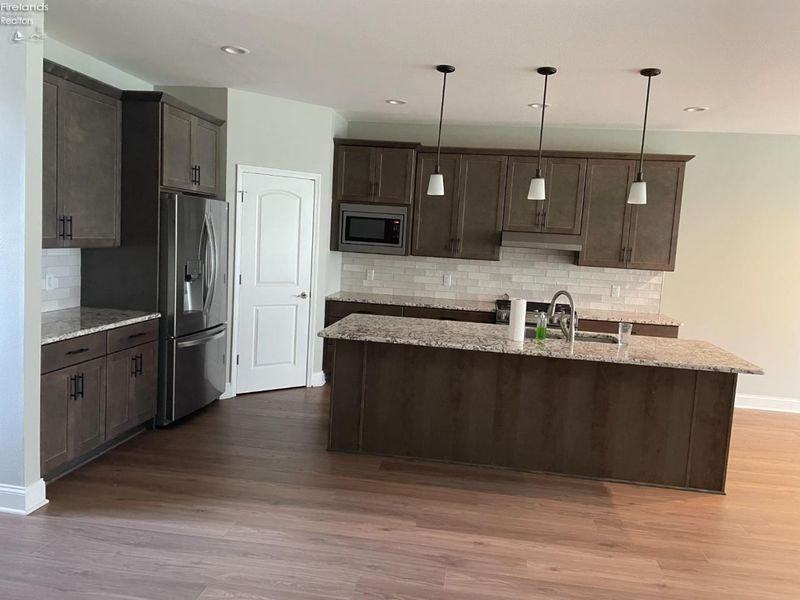 7822 Honey Crisp Ct, Toledo, OH 43528 Photo 8