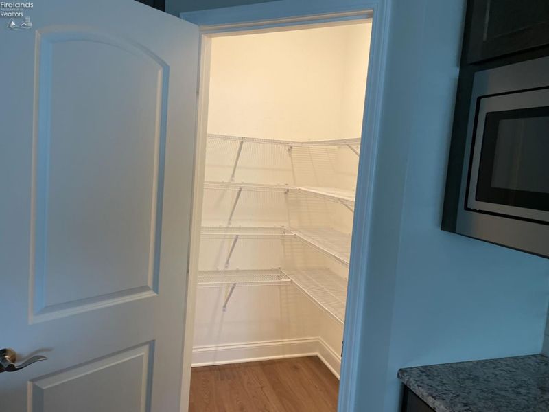 7822 Honey Crisp Ct, Toledo, OH 43528 Photo 9