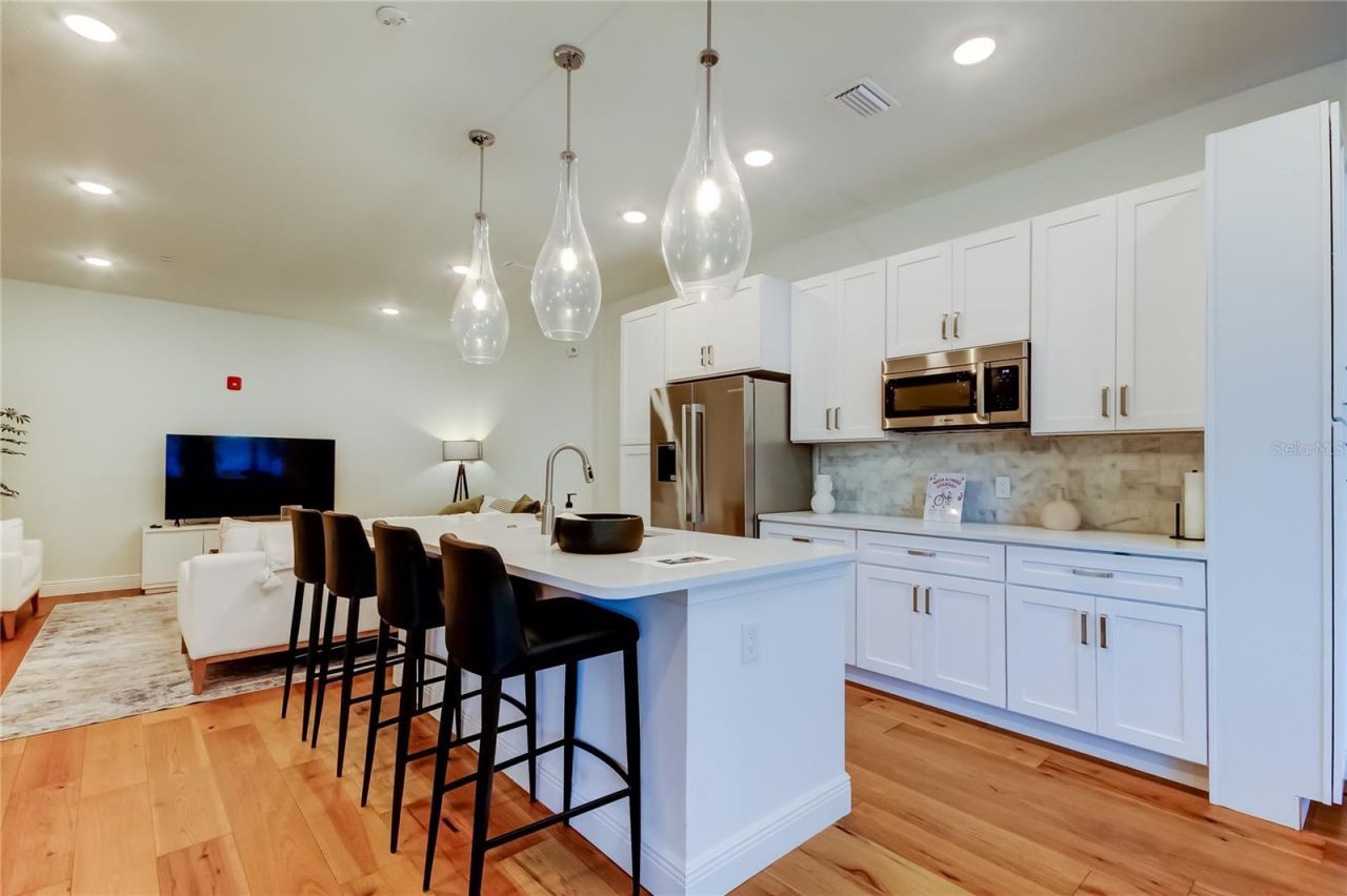 600 3rd Avenue S, Unit 302, Saint Petersburg, FL 33701 Photo