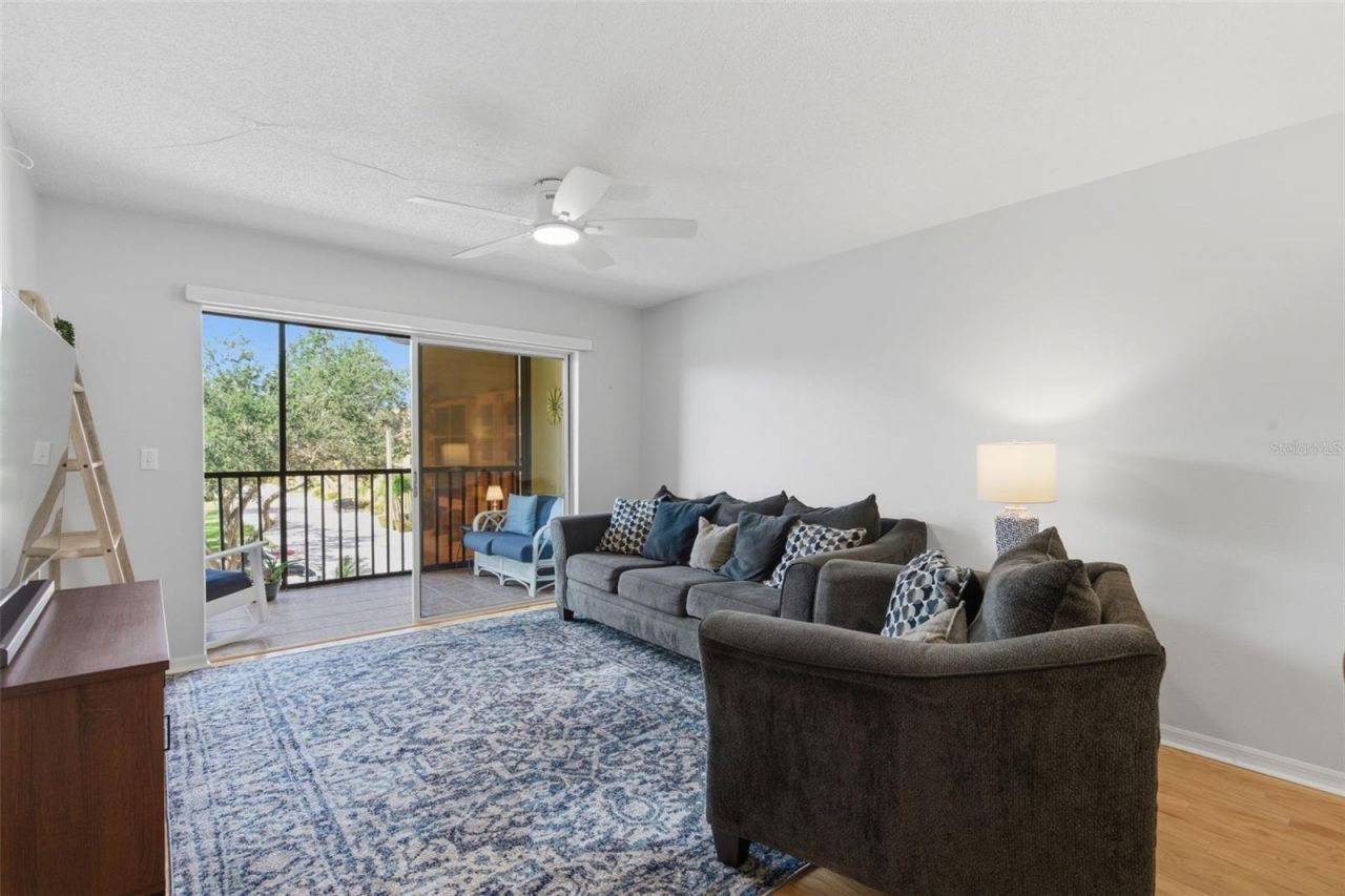 5775 Park Street N, Unit 311, Saint Petersburg, FL 33709 Photo