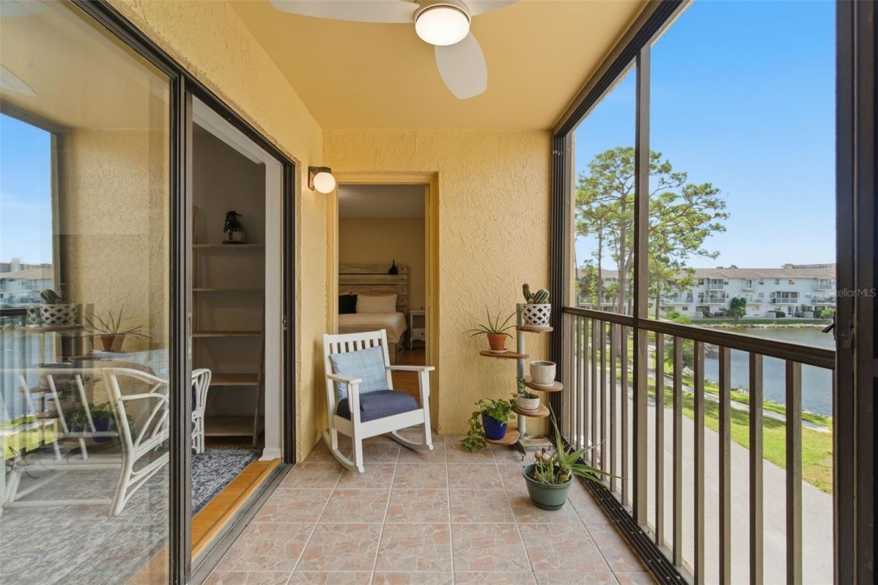5775 Park Street N, Unit 311, Saint Petersburg, FL 33709 Photo