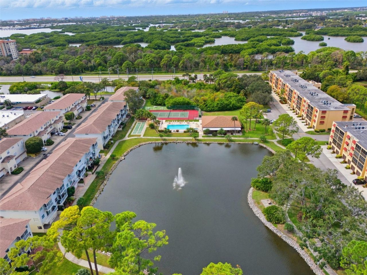 5775 Park Street N, Unit 311, Saint Petersburg, FL 33709 Photo