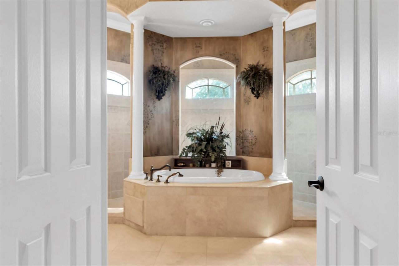 2861 Roehampton Close, Tarpon Springs, FL 34688 Photo