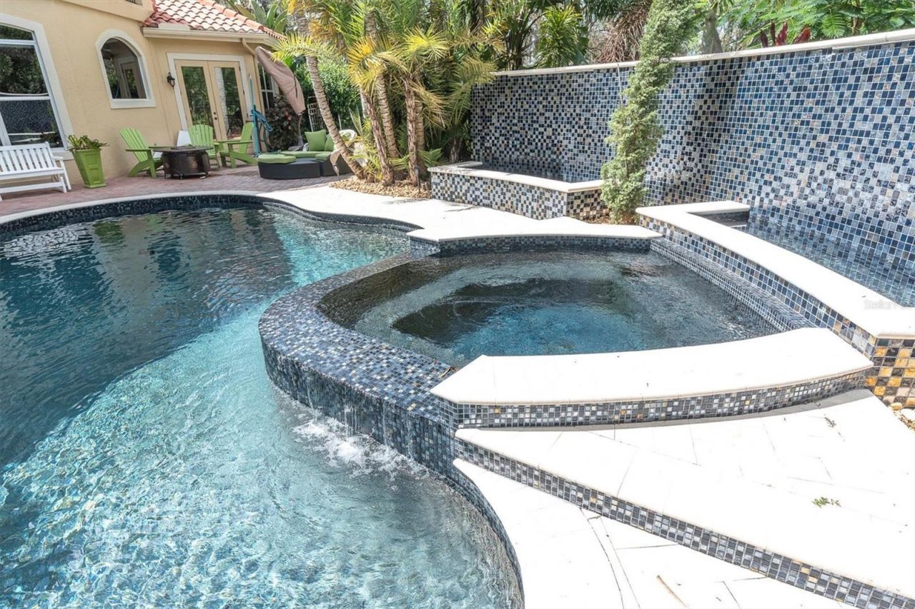 2861 Roehampton Close, Tarpon Springs, FL 34688 Photo