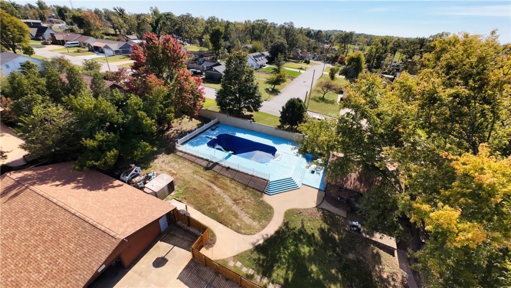 1402 11th Street, Bentonville, AR 72712 Main Photo