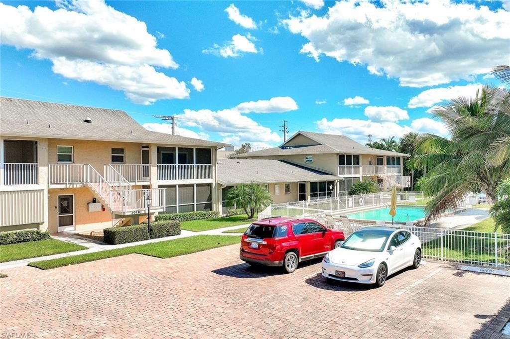 2000 Alamanda Dr, Unit 104, Naples, FL 34102 Photo