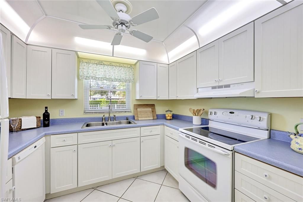 2000 Alamanda Dr, Unit 104, Naples, FL 34102 Photo