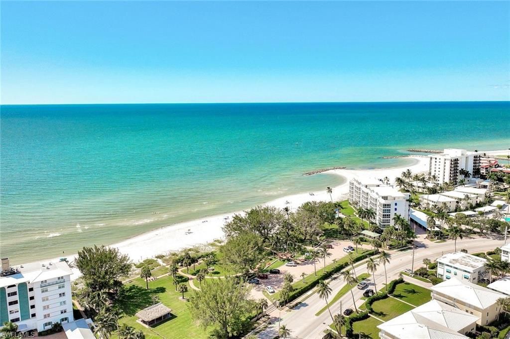 2000 Alamanda Dr, Unit 104, Naples, FL 34102 Photo