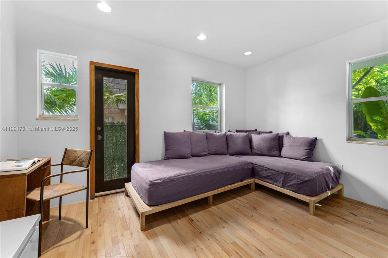 226 Jefferson Ave, Unit 1, Miami Beach, FL 33139 Photo