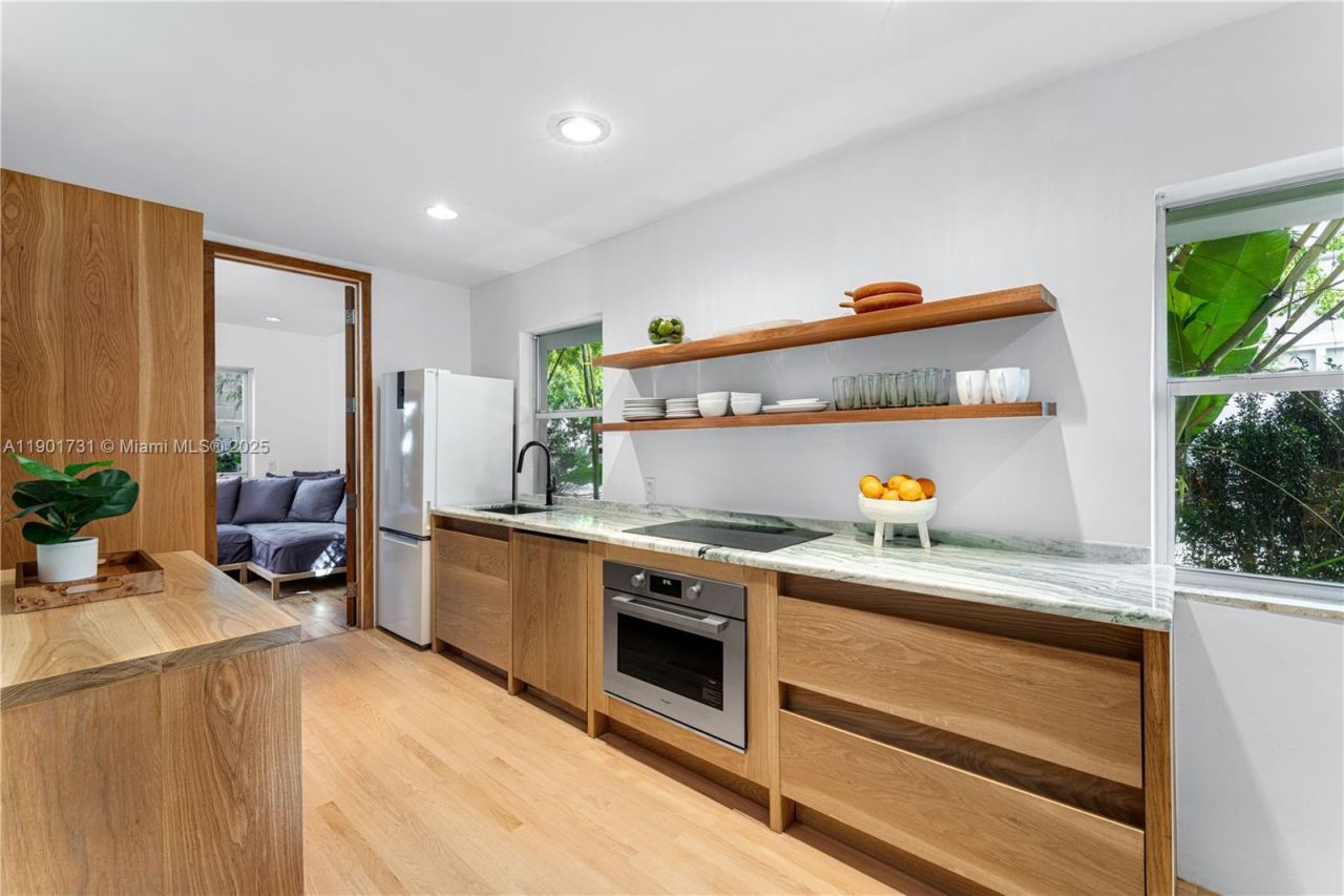 226 Jefferson Ave, Unit 1, Miami Beach, FL 33139 Photo