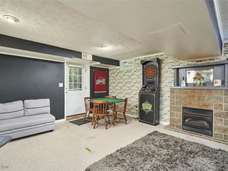 1422 Slagle Drive, Akron, OH 44312 Photo 14