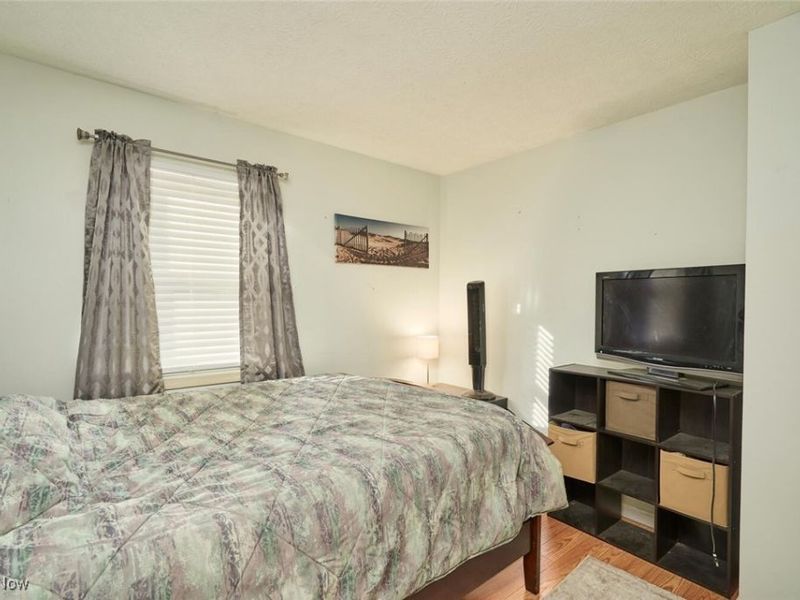 1422 Slagle Drive, Akron, OH 44312 Photo 9