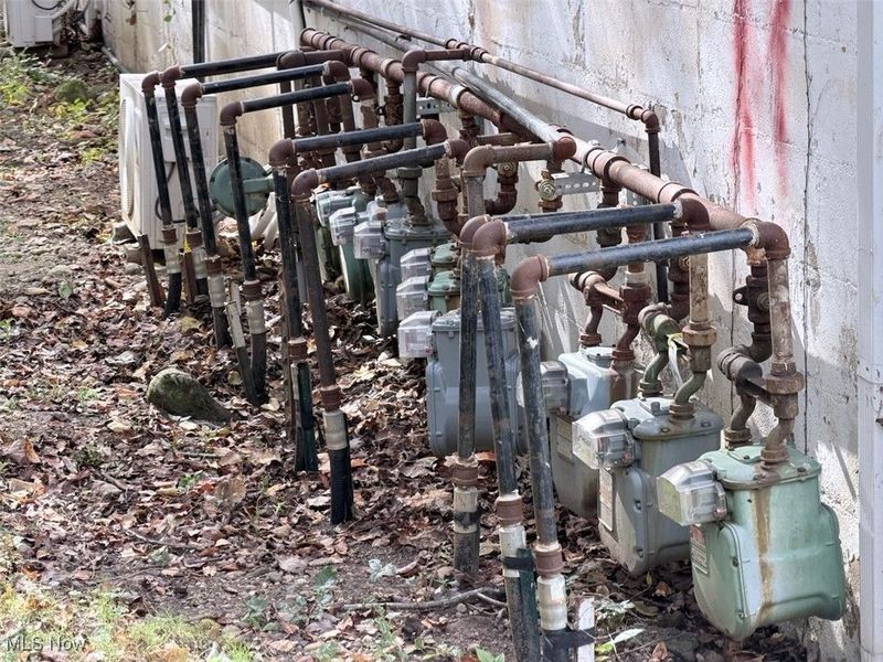 1842 Grace Road, Akron, OH 44312 Photo 14