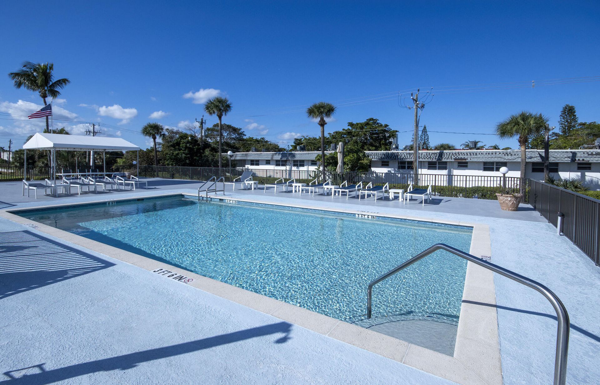 3040 Lake Shore Drive, Unit 502, Riviera Beach, FL 33404 Photo