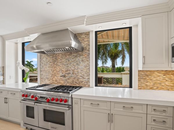 1532 SE 12th St, Unit PH-1, Fort Lauderdale, FL 33316