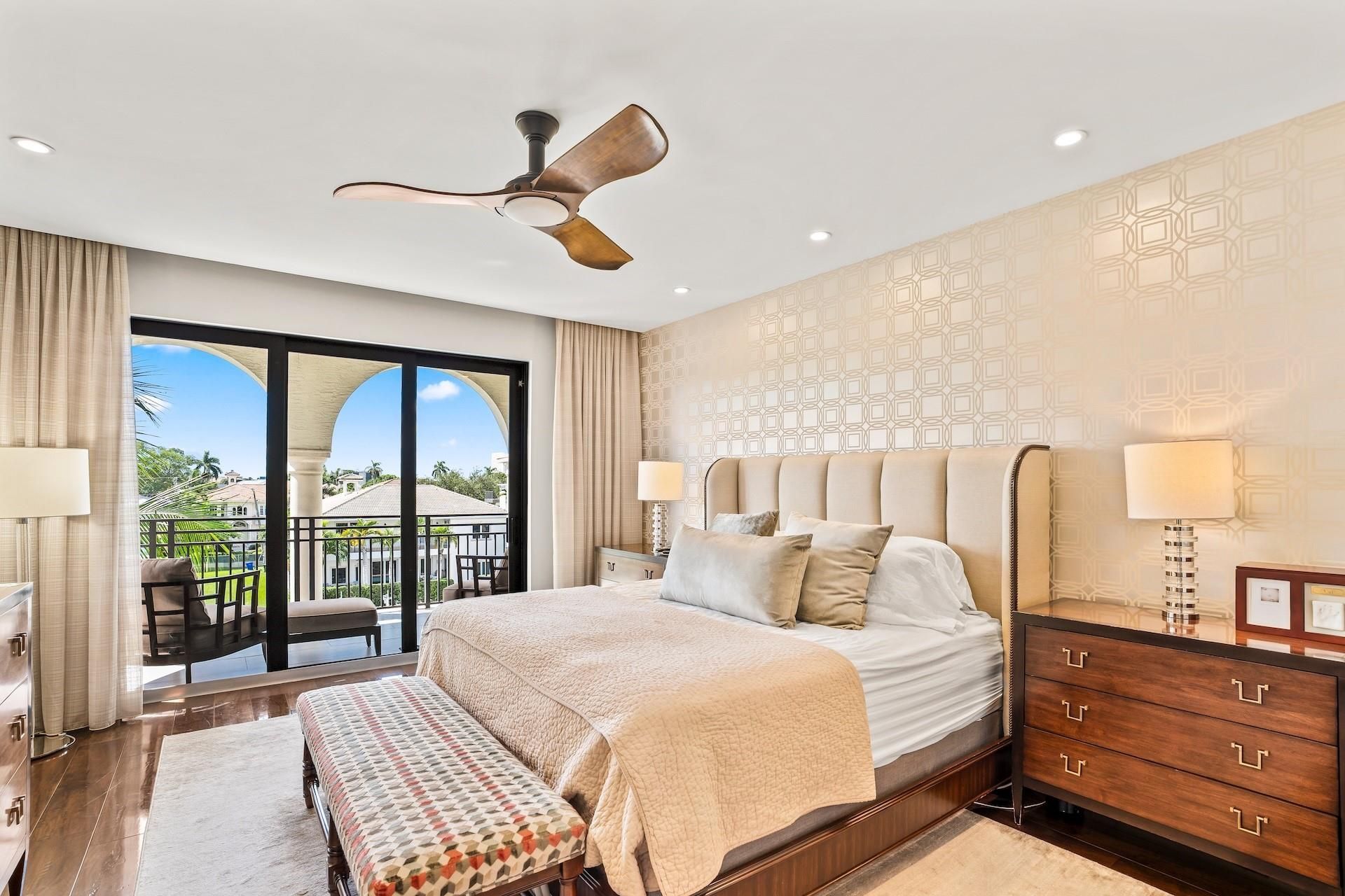 1532 SE 12th St, Unit PH-1, Fort Lauderdale, FL 33316 Photo