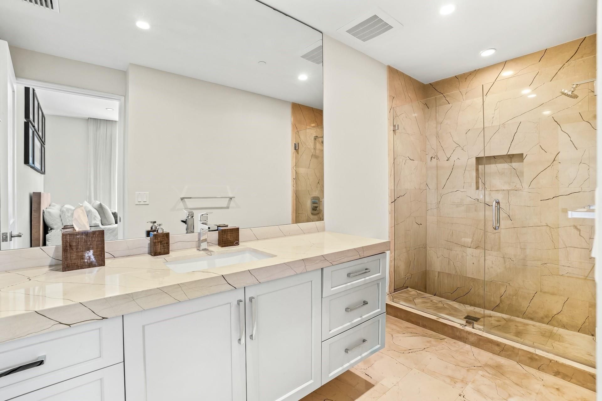 1532 SE 12th St, Unit PH-1, Fort Lauderdale, FL 33316 Photo