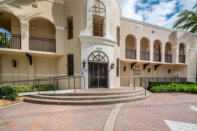 2011 N Ocean Boulevard, Unit 206, Fort Lauderdale, FL 33305 Photo