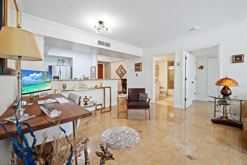 2011 N Ocean Boulevard, Unit 206, Fort Lauderdale, FL 33305 Photo