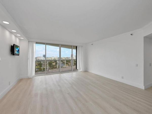 3640 Yacht Club Drive, Unit 1501, Aventura, FL 33180