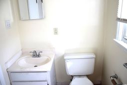 1500 Chester St. photo 4