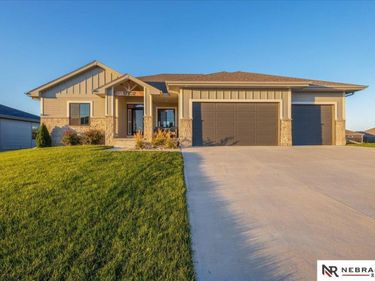 17102 Cora Street, Bennington, NE 68007
