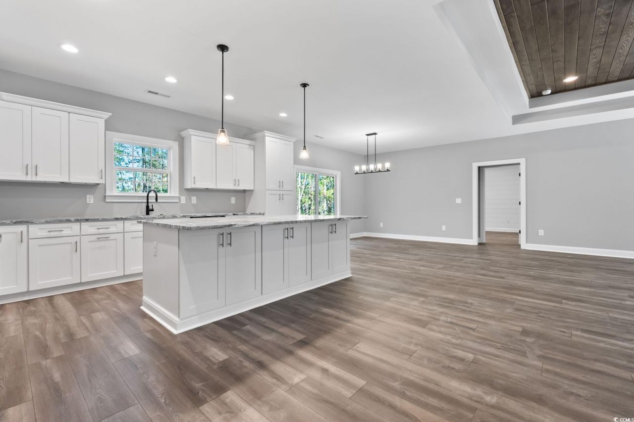 2122 E Highway 9 Business Photo 14