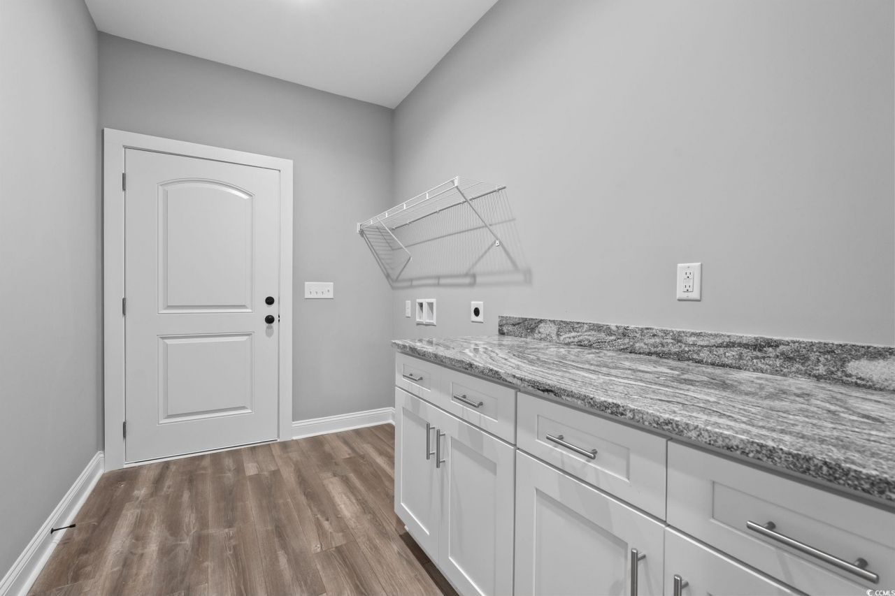 2122 E Highway 9 Business Photo 17