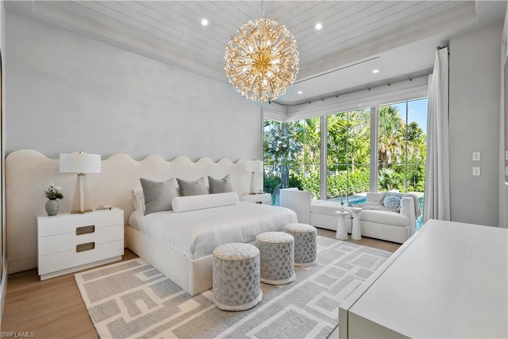 285 Central Ave, Naples, FL 34102 Photo