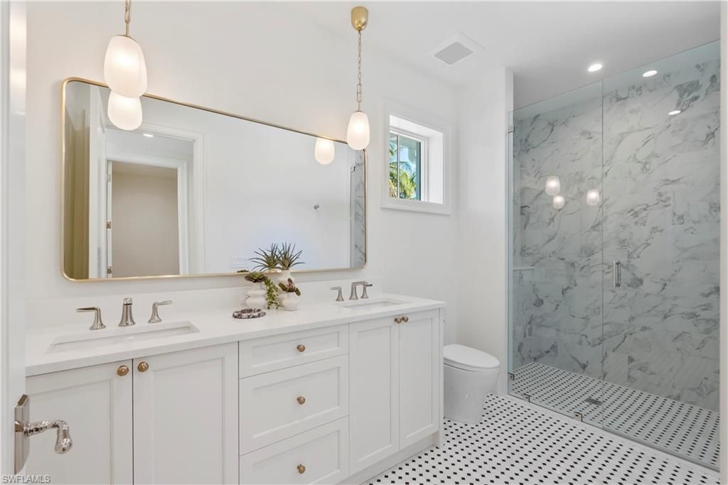 285 Central Ave, Naples, FL 34102 Photo