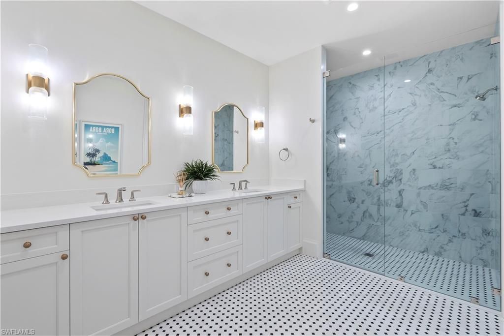 285 Central Ave, Naples, FL 34102 Photo