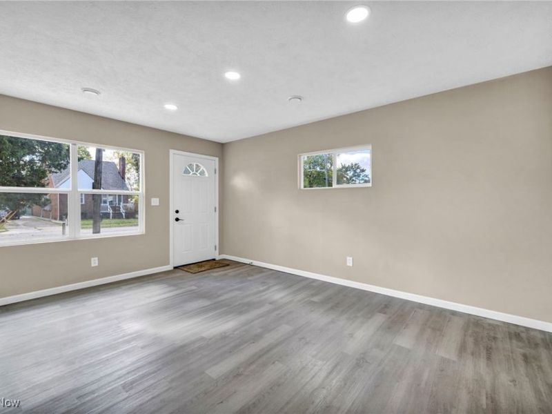 16817 Glenpark Avenue, Cleveland, OH 44128 Photo 15