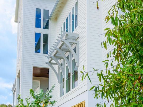 106 S Beach Drive, Ocean Springs, MS 39564