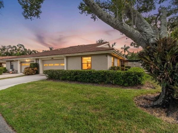 4565 LAKECREST PLACE, Unit 18, SARASOTA, FL 34233