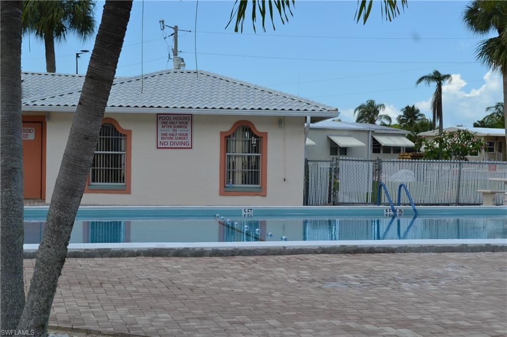 4915 Gulfgate Ln , Saint James City, FL 33956 Photo