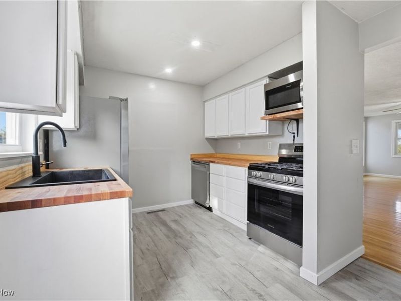 1242 Blennerhassett Heights, Parkersburg, WV 26101 Photo 17