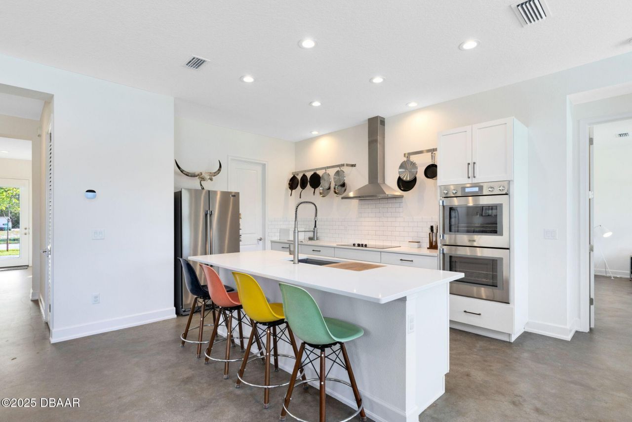 513 Mosaic Boulevard, Daytona Beach, FL 32124 Photo